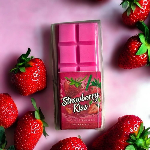Strawberry Kiss Soy Wax Melt new with strawberry and daiquiri scent