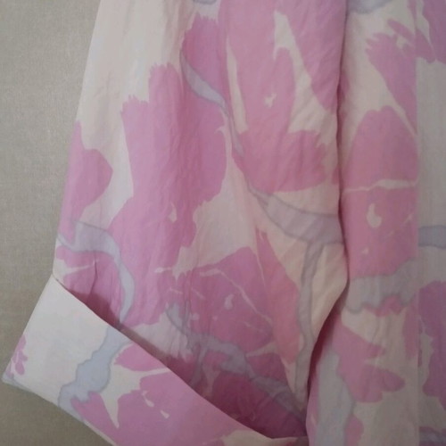 Women's shirt in relaxed fit, like new, size M