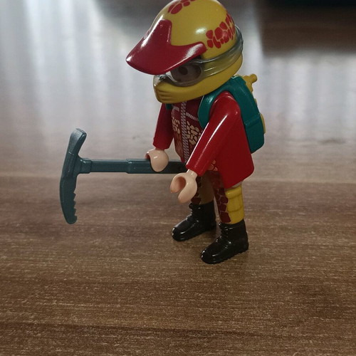 Playmobil explorer like new with backpack, pickaxe and helmet