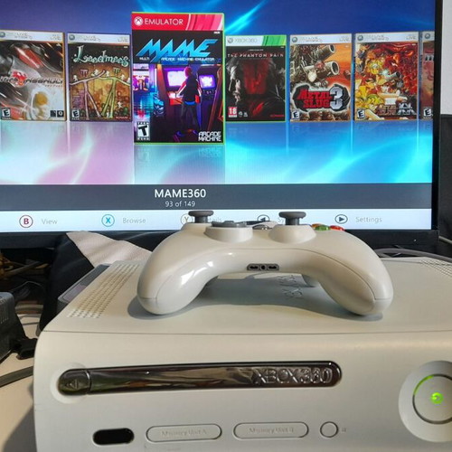 Xbox 360 Original 320GB softmodded console with many games and emulators