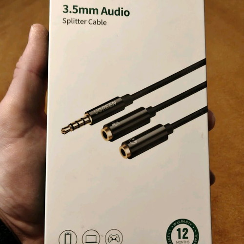 Ugreen 3.5mm Headphone Splitter new