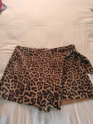 Skirt - shorts used in excellent condition