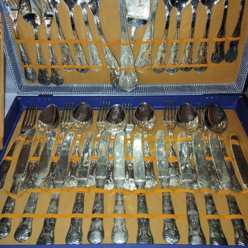Silver-plated cutlery set new, complete