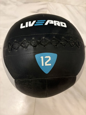 Exercise ball 12 kg like new