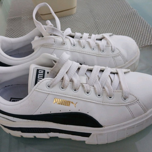 Puma athletic shoes like new, size 38.5, white