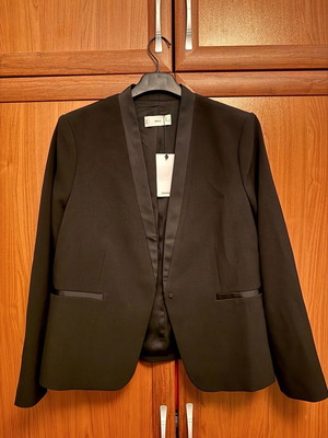 Mango jacket new with satin details, size L