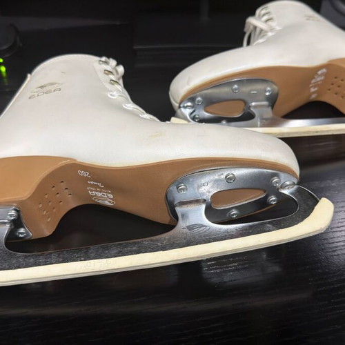 EDEA Tempo 260 figure skates, EU 39, ivory