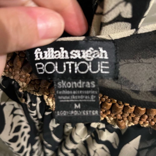 Fullah Sugah women's shirt used, black-beige with wooden beads