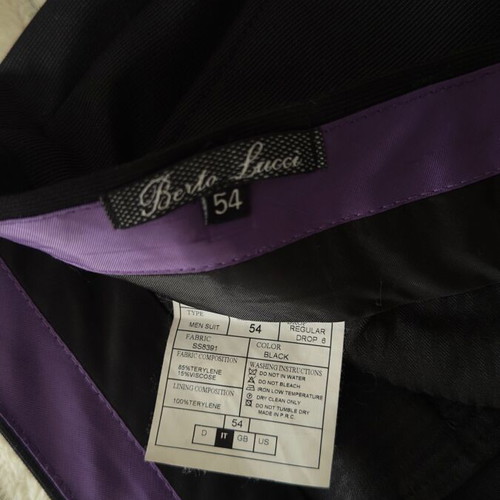 Berto Lucci men's suit Large black like new