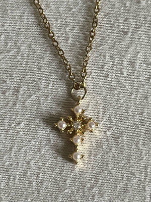 Cross necklace new, gold plated stainless steel detailed