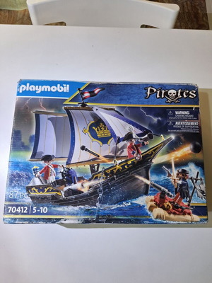 Playmobil 70412 pirate ship like new with extras and missing parts