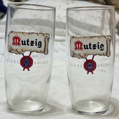 Mützig Beer Glasses set of 2 like new, vintage collectible