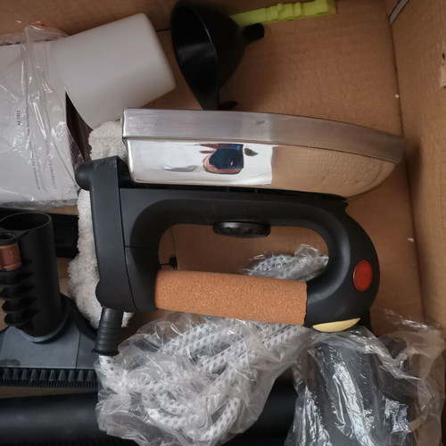 Semac SE 2012 Steam Vacuum Cleaner like new
