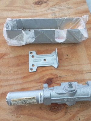 Door automatic closing mechanism new