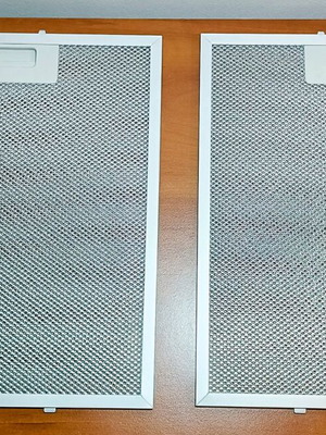 Metal extractor fan filters 2pcs 35cm × 28.5cm new