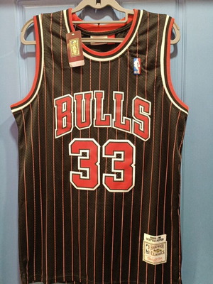 NBA Bulls 33 Pippen jersey new, authentic