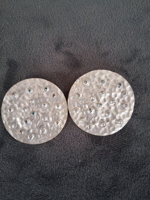 Large round earrings with stones used
