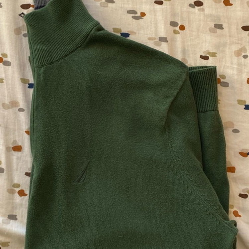 Nautica men's green pullover like new, size M