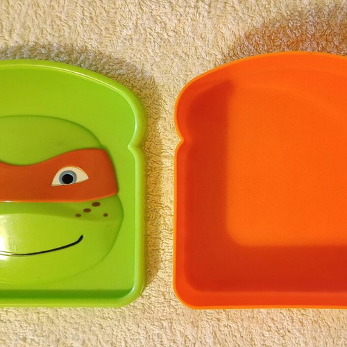 Ninja Turtle Kids' Sandwich Box Like New