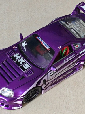 Toyota Supra 1/24 Muscle Machines model car new