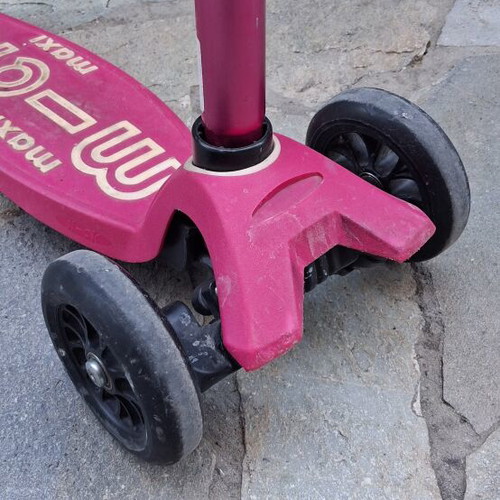Micro Maxi Pink scooter used, with new foot brake and handles