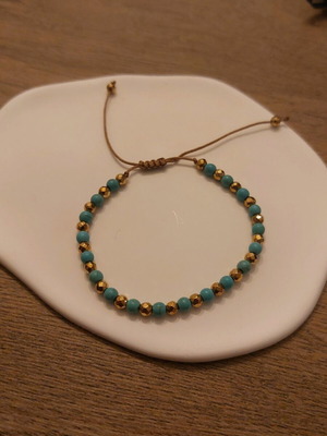 Handmade bracelet with turquoise and gold stones new