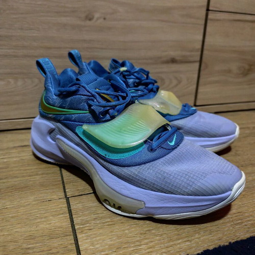 Nike Zoom Freak 3 athletic shoes used, size 42, turquoise