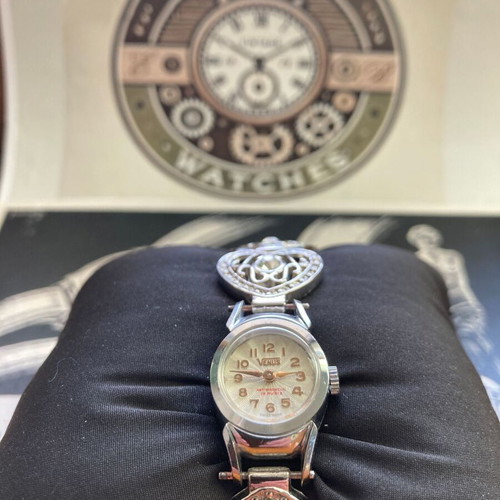 Venus women's watch used, Fleurier FEF270-DO, silver