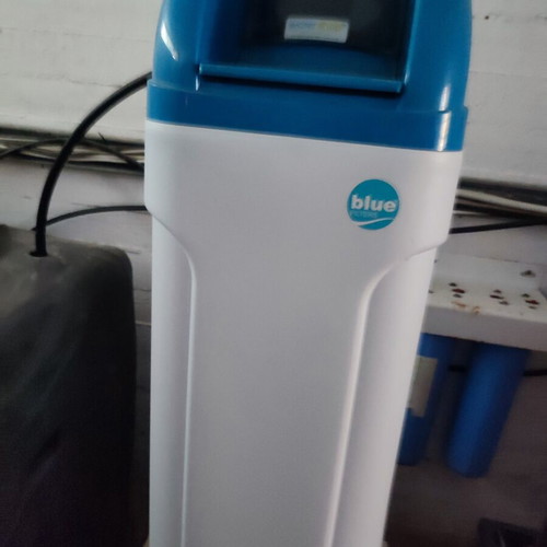 Water Softener RX65B3 Watershop Blue Filters like new