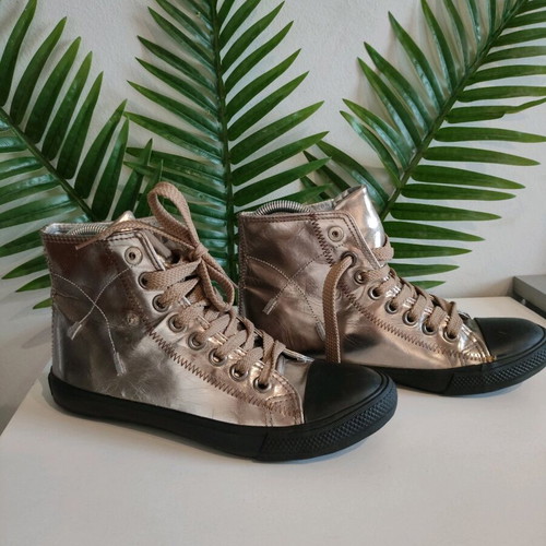 B&S Sneakers gold-silver like new, size 38