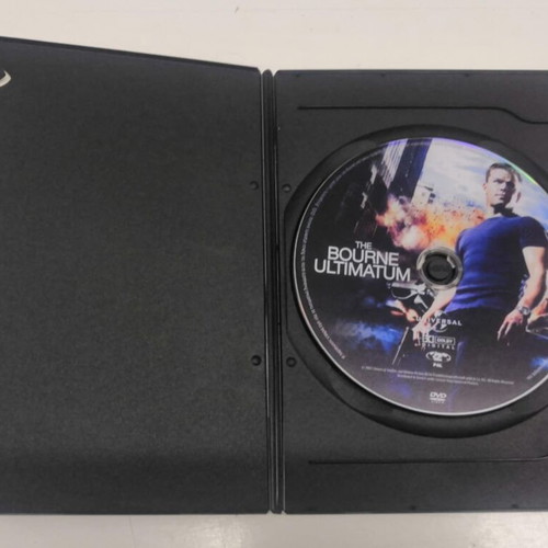 The Bourne Ultimatum DVD like new, action adventure with subtitles