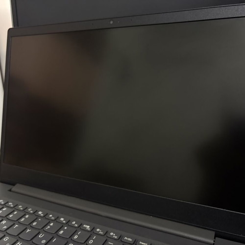 Laptop Lenovo Ryzen 3 12GB RAM 250GB SSD Windows 11 Office μεταχειρισμένο