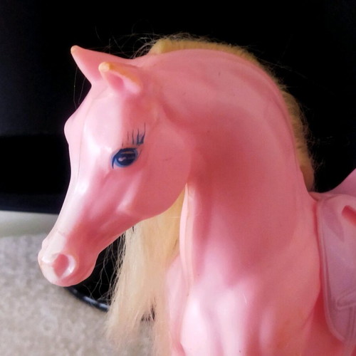 Pink Horse Barbie vintage Mattel in like new condition 27×30 cm