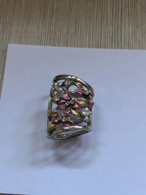 Vintage statement jewelry with flowers and rhinestones like new, multicolor