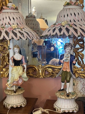 Pair of porcelain lamps Capi di Monte like new, height 0.85