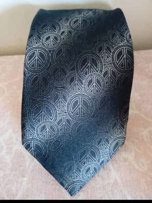 Moschino vintage blue tie like new, silk