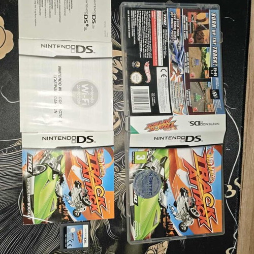 Hot Wheels: Track Attack Nintendo DS like new with all accessories