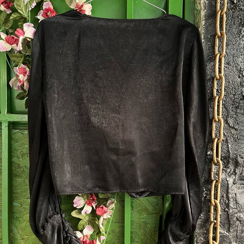 Zara long sleeve black top brand new, size large