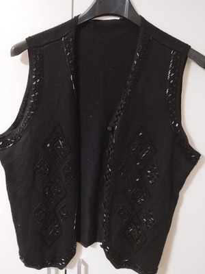 Knitted black cardigan like new, one size L-XL