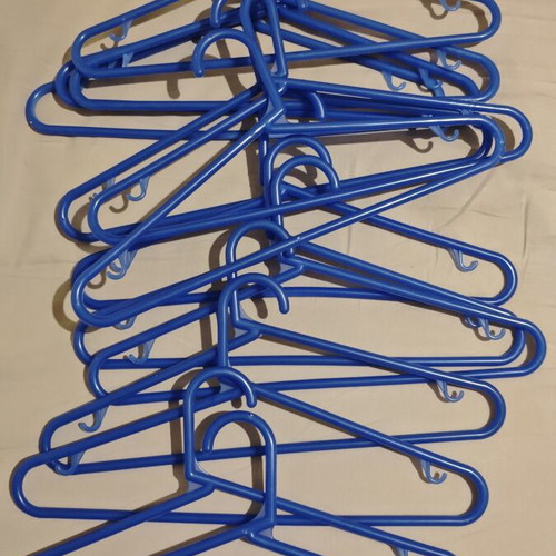 Children's hangers like new, pack of 22, assorted colors