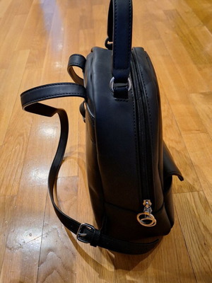 O bag backpack used, black