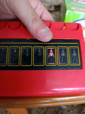 Mini Hangman board game like new