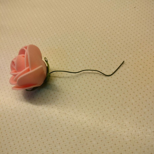 Decorative pink rose with wire new