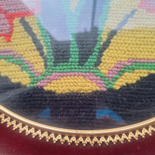 Vintage round frame with handmade embroidery '70s-'80s