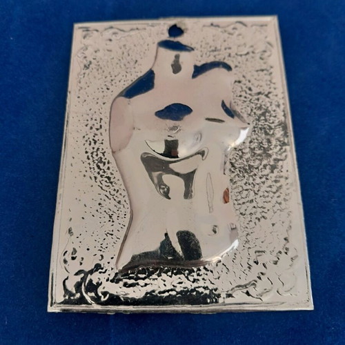 Metal votive new in excellent condition