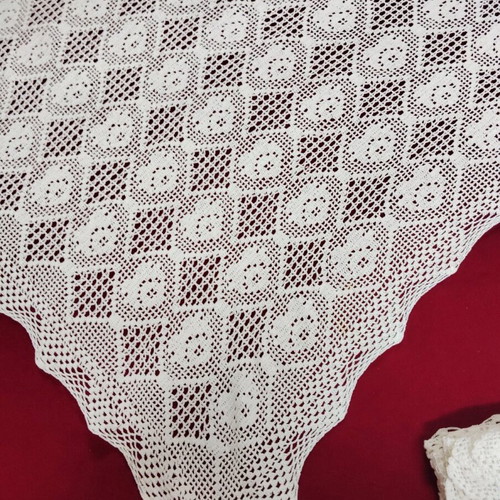 Crochet set new with 2 small squares and 1 large square