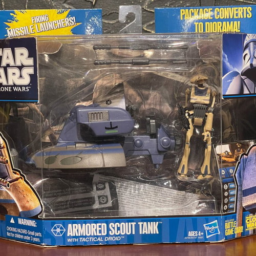 Star Wars Hasbro Armored Scout Tank with Tactical Droid new