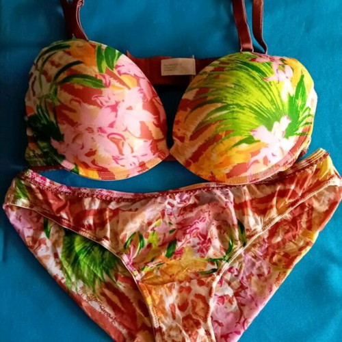 Underwear set new, sizes M and L