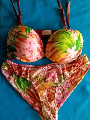 Underwear set new, sizes M and L