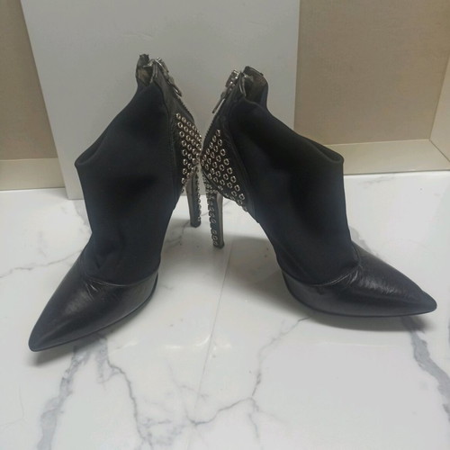 Osvaldo Rose black ankle boots with metal studs, like new, size 37